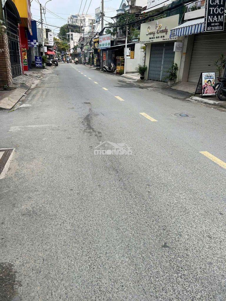 Cho thuê nhà đúc lầu hẻm thông xe tải 1/ thống nhất gò vấp 4.5x15 13tr - Ảnh 2