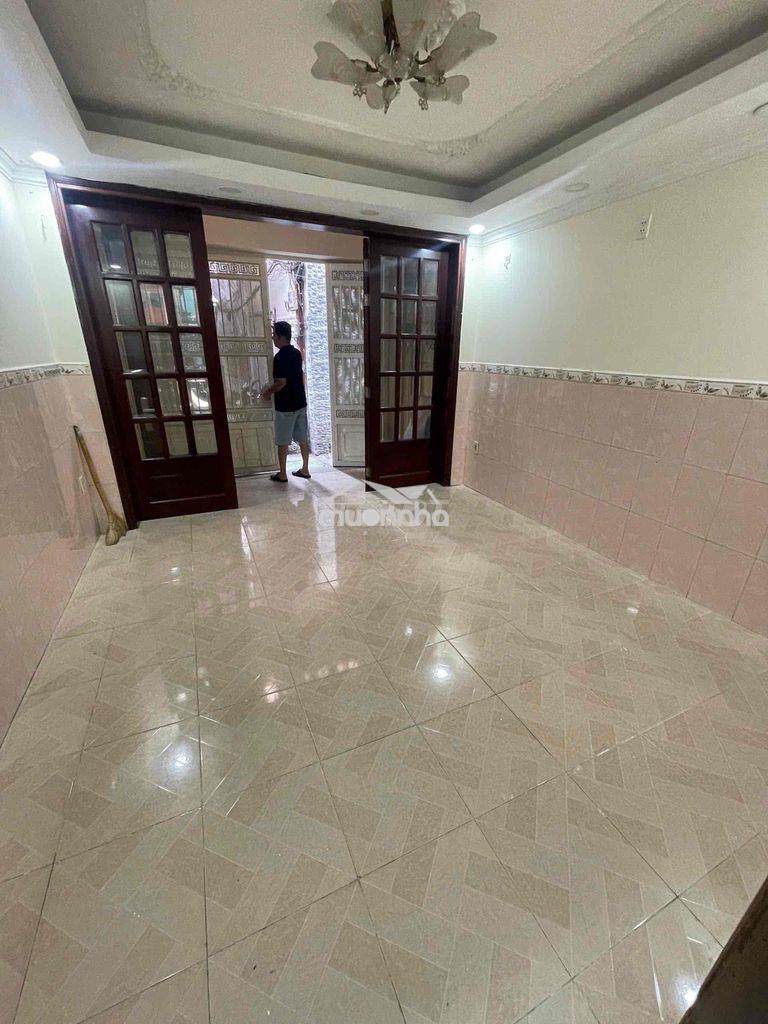 Nhà sạch sẽ 3 máy lạnh sát mt trường sa - dt 4x8m - 4pn