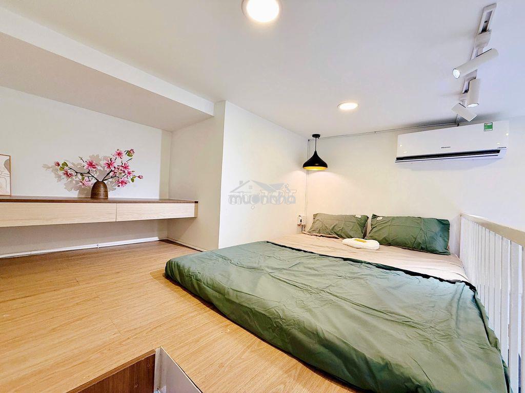 Phòng có gác nội thất đầy đủ có ban công thang máy - Ảnh 2