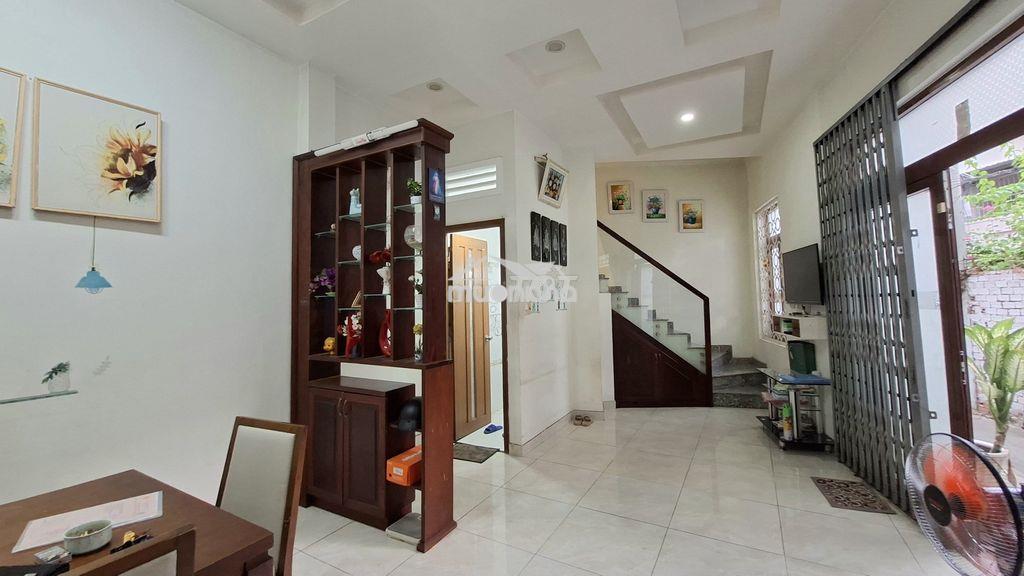 Hơn 5 tỷ, nhà khu vip bình thọ ngã tư thủ đức, có 3 tầng, bãi xe ô tô - Ảnh 2