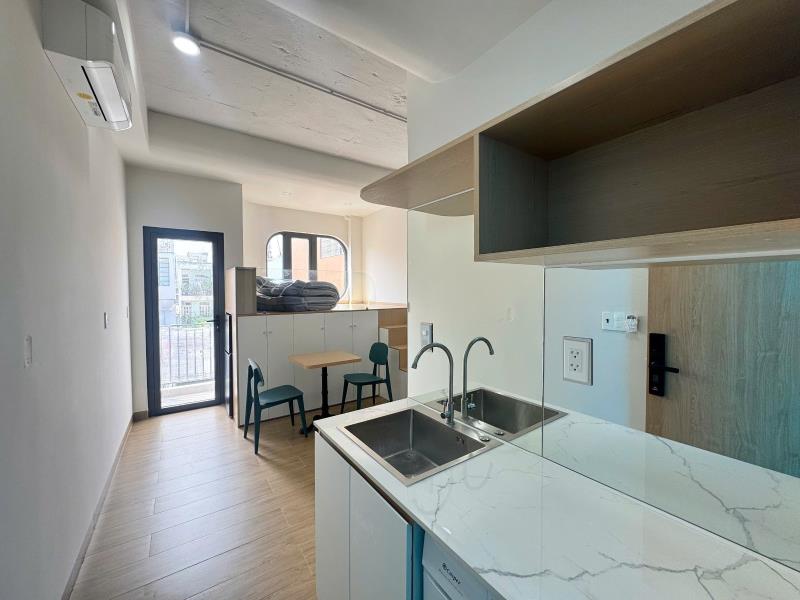 Cho thuê căn hộ mini ban công ngay hoàng hoa thám - bình thạnh gần quận 1, quận 3, phú nhuận, tân bình, quận 10 full nội thất, ban công - Ảnh 2