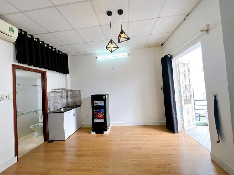 Cho thuê căn hộ có cửa sổ thoáng mát - gần chợ bà chiểu - đinh bộ lĩnh - bình thạnh - Ảnh 2