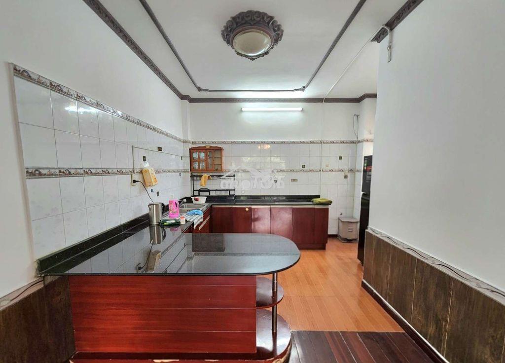 Căn hộ có sân thượng riêng biệt-đối diện bv nguyễn tri phương - Ảnh 3