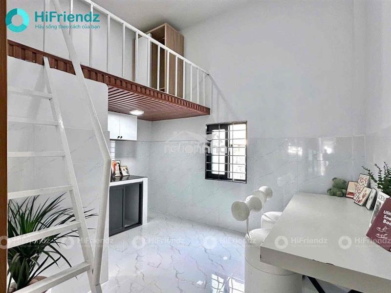Duplex tone trắng siêu đẹp - full nội thất gần cầu chà và q5 q8