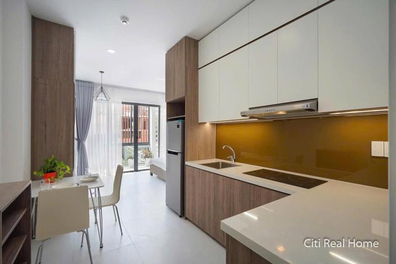 Cho thuê studio full nội thất – ban công rộng ngay nơ trang long