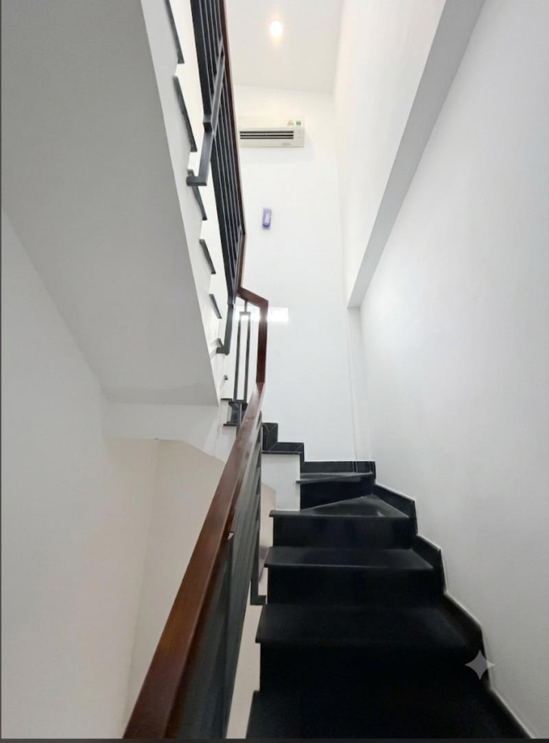 Chủ định cư mỹ bán gấp nhà 124m2 chỉ 5ti6 hoàn công , sổ hồng riêng - Ảnh 3