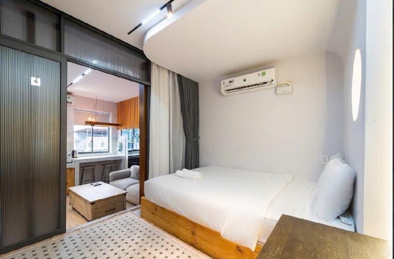 Cho thuê căn hộ 1pn full nội thất cửa sổ lớn thoáng mát nguyễn sơn hà quận 3 khu vực yên tĩnh