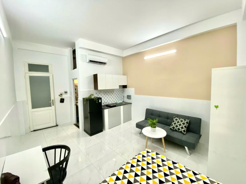 Cho thuê căn hộ có cửa sổ lớn thoáng mát full nội thất đường nơ trang long quận bình thạnh, sát phú nhuận, quận 1 - Ảnh 2