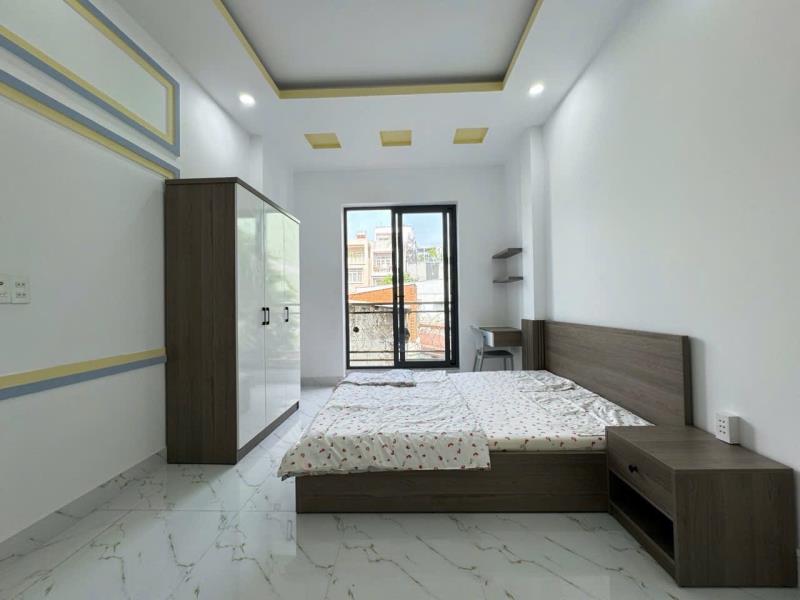 Cho thuê phòng ban công thoáng, full nội thất - gần chợ bà chiểu, bình thạnh tiện đi phú nhuận, gò vấp
