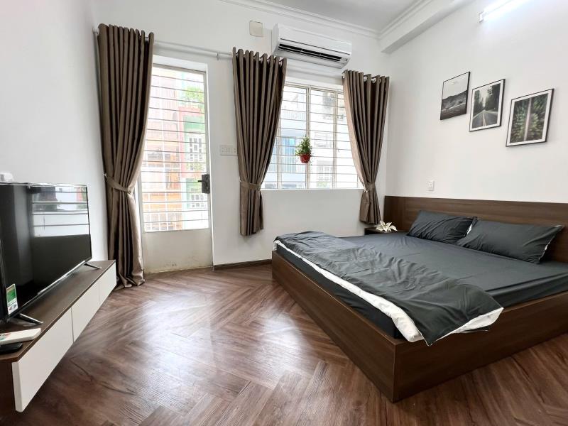 Cho thuê căn hộ 45m2 quận 1 chỉ 6,8tr/tháng full nội thất cửa sổ ban công thoáng-nguyễn văn thủ