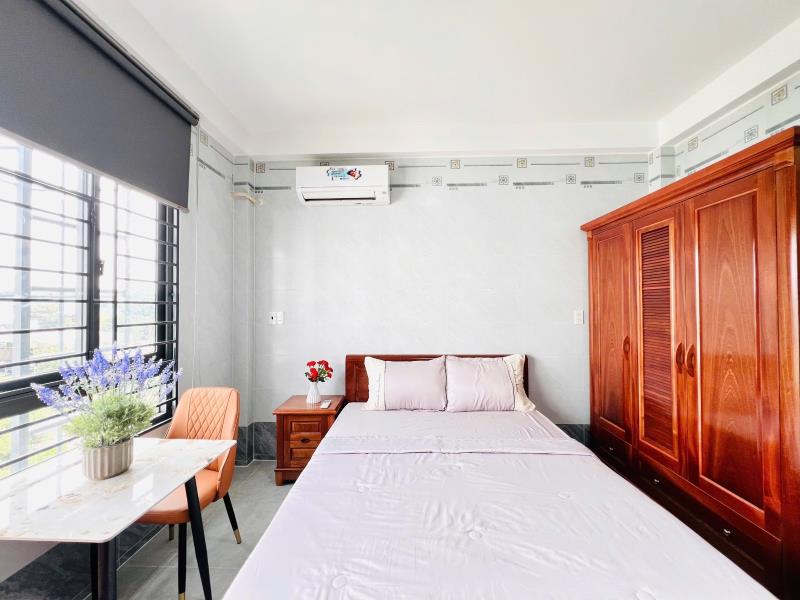 Căn họ cho thuê full nội thất, cửa sổ trời, thang máy, mới 100%, khu vực tân bình, gần đại học văn hiến, công thương, ở được 2-3 người