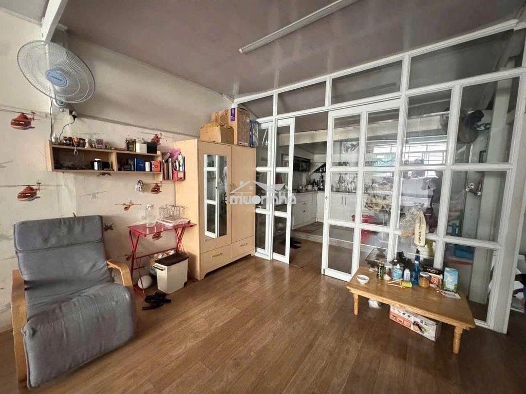 Nhà quận 10 giá rẻ, hẻm rộng thông 3 đường chính, đầy đủ nội thất - Ảnh 4
