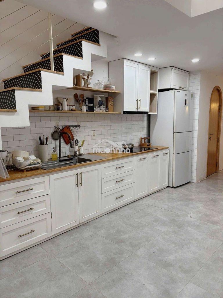 Nguyễn kiệm, gv, 43m2 đất, 5 tầng btct, sd 137m2