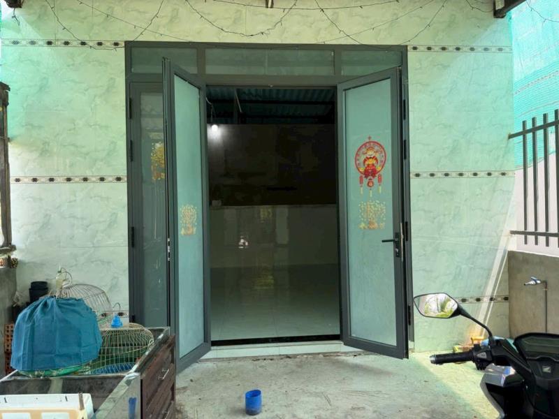 Bán nhà cấp 4 , đường oto ấp 6 bà lư , xã thạnh đức dt 150m2 , 3pn,2wc giá chốt 1,35 tỷ - Ảnh 3