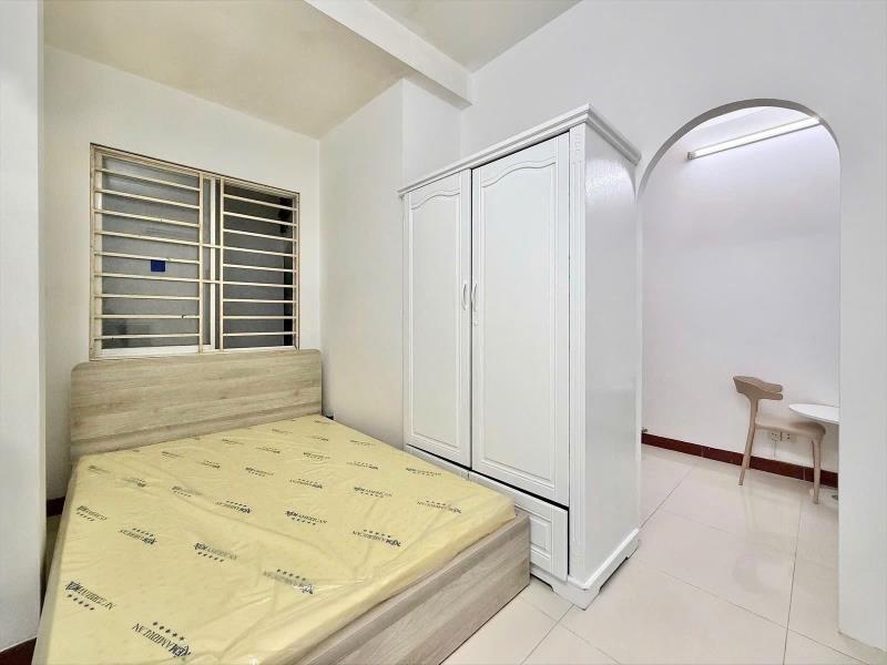 Căn hộ cửa sổ tách bếp full nội thất giờ giấc tự do đ. cộng hoà ngay lotte cộng hoà 