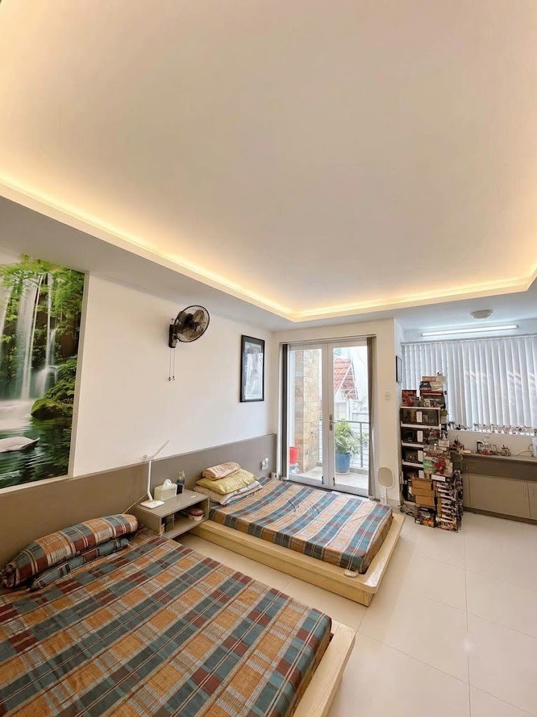 14 tỷ, 45m2(4.5x10) nhà 4 tầng hẻm ô tô, 4 pn, khu bàn cờ - cư xá đô thành quận 3