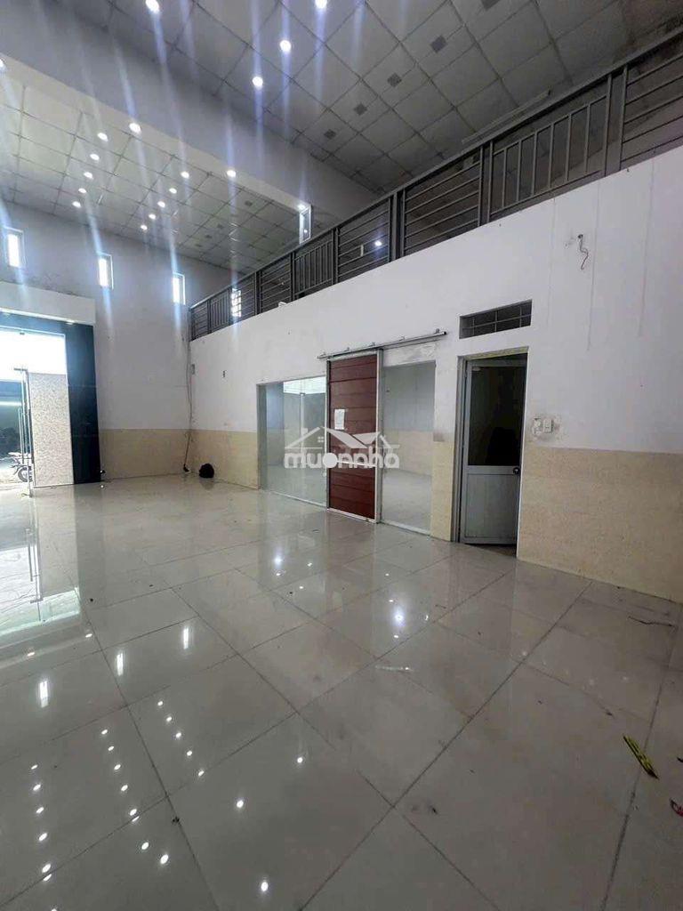 Kho đẹp nền gạch men gò xoài 270m2 - Ảnh 2
