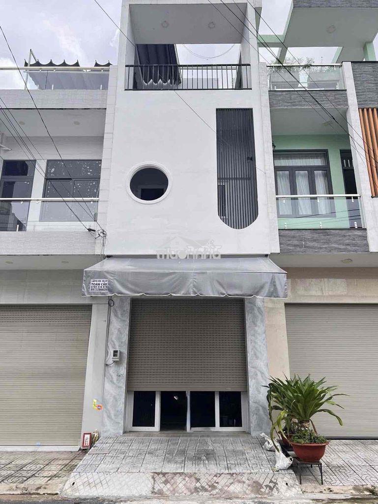 Nhà hẻm nhựa 8m tân hoà đông - 4m x 17m - 2 lầu - sân thượng - 4pn
