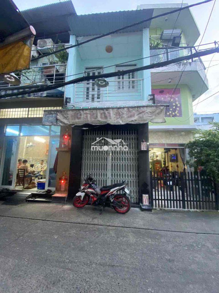 Cho thuê nhà q11 gần 3 tháng 2-3 x 9 trệt, lầu suốt, hẻm to thông-10tr