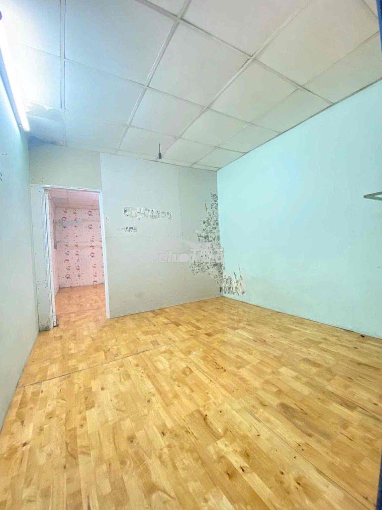1ty2 tl nhà hẻm q6 2 lầu - Ảnh 3