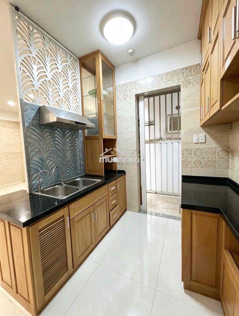 Cho thuê tara q8 - 3pn 2wc có nội thất- 12 triệu - ở liền được