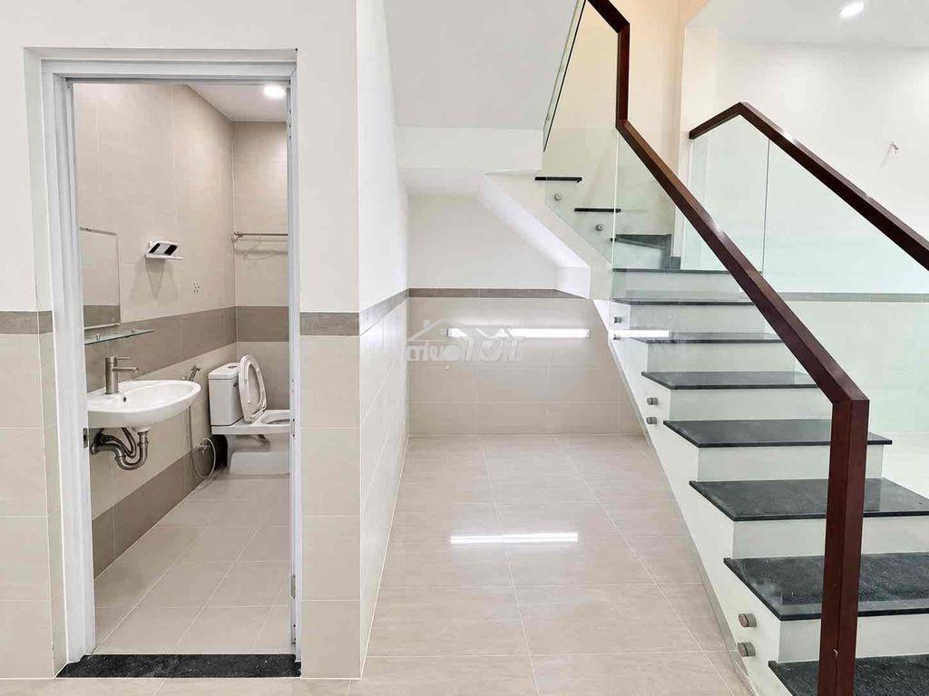 Nhà nguyên căn ngay quốc lộ 13 mới 100% 2pn2wc - Ảnh 4
