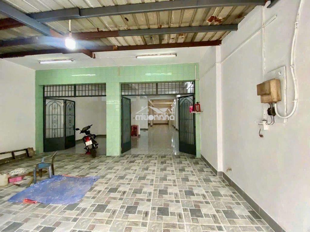 Giáp tân phú 300m2 tiện văn phòng công ty, chứa hàng, cắt may - Ảnh 2