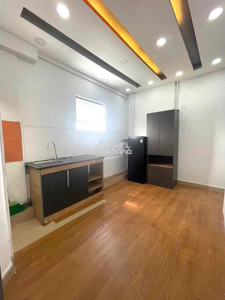 Chính chủ chothuecanw 2pn đầy đủ nội thất hông chung chủ