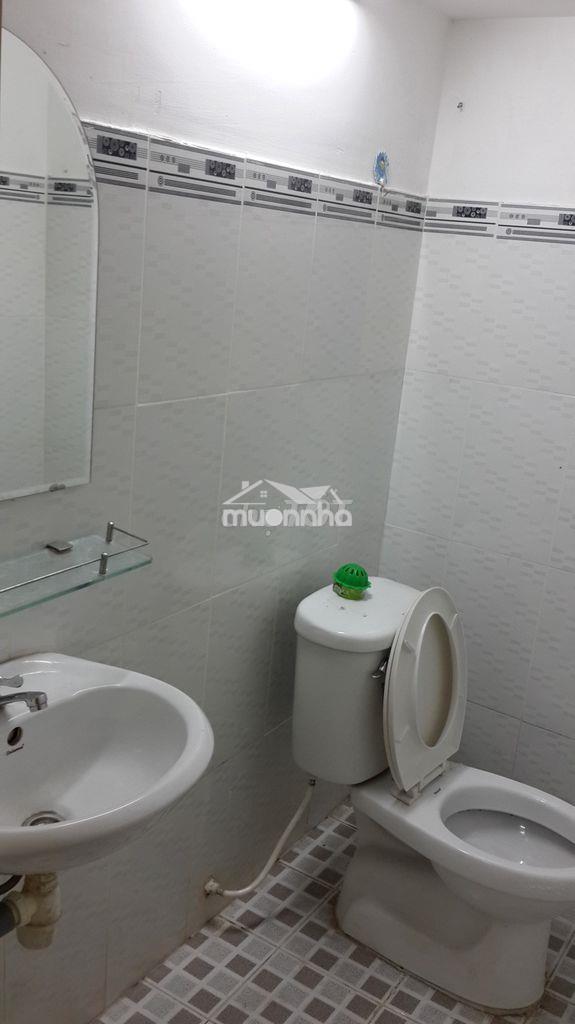 Nhà mặt tiền rộng 6mx14m, 3 tầng, 11 phòng, cho thuê 40tr cmt8 q10 - Ảnh 3