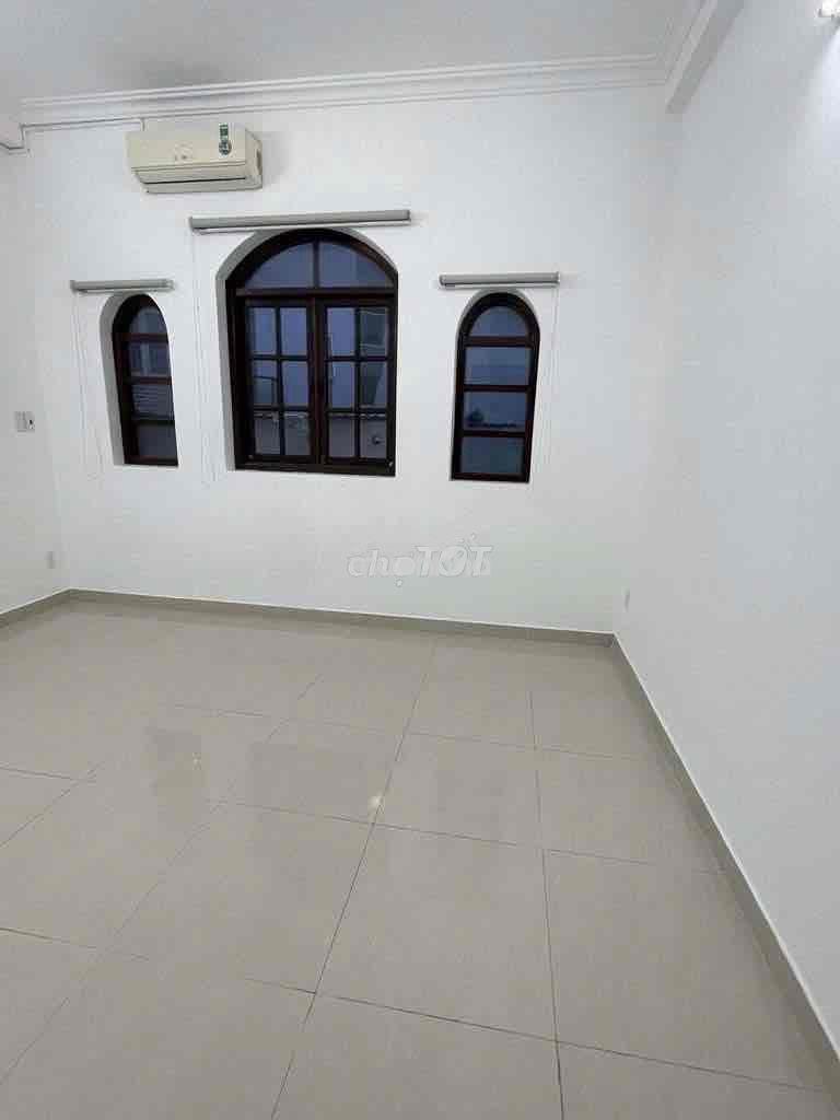 Cho thuê nhà quận 10 - 4 tầng - 3wc - 2pn - chỉ 13tr - Ảnh 2