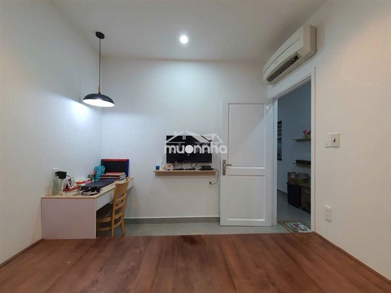 Chủ kẹt cần bán gấp căn hộ chung cư bàu cát 2 – tầng cao,  – 2.3 tỷ