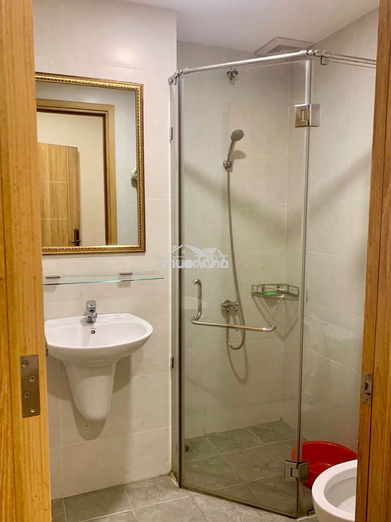 Gấp , cho thuê căn hộ 70m2, 2 pn, 2 wc, full nội thất. cc saigon home - Ảnh 2