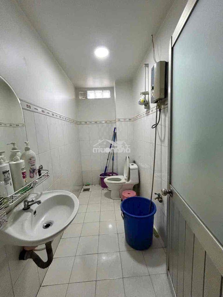 Mình chủ cần bán nhà đường tỉnh lộ 10 dt 75m2 giá 5.38tỷ - Ảnh 4