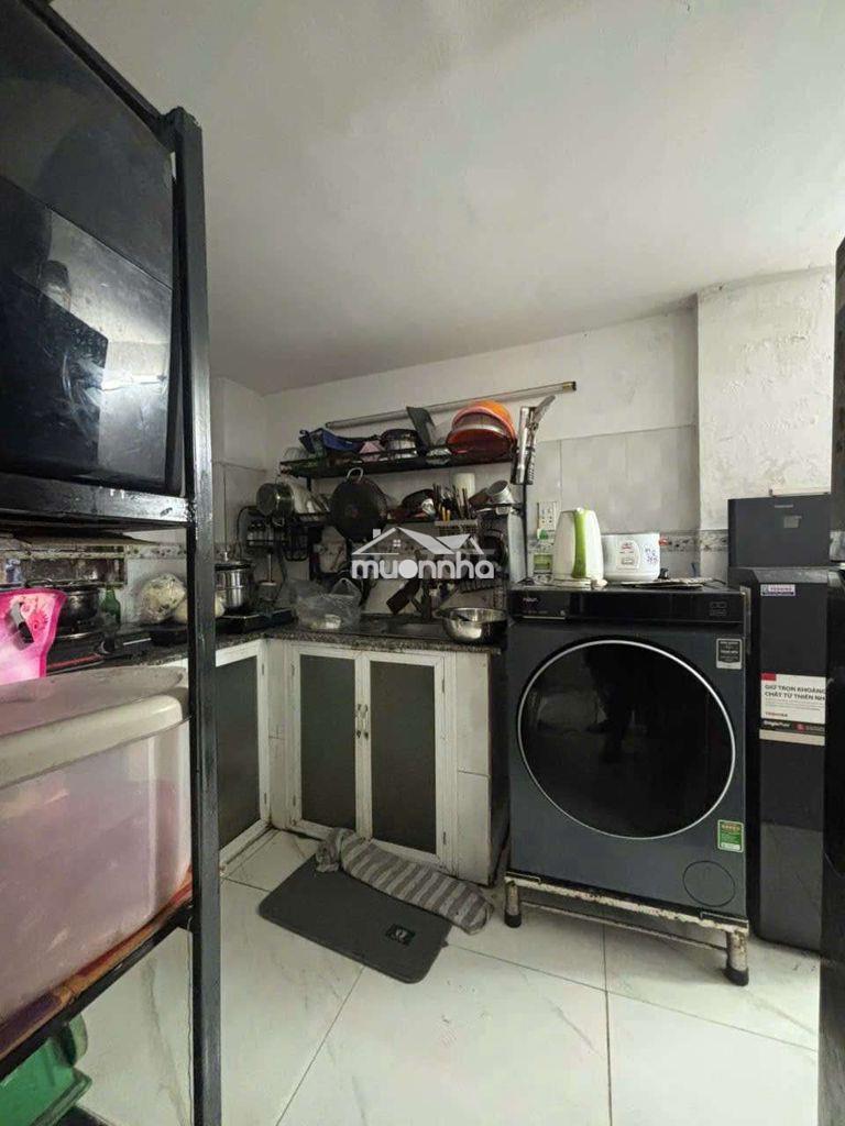 Nhà 3phong ngủ - sát bên chung cư giai việt. q8 - Ảnh 2