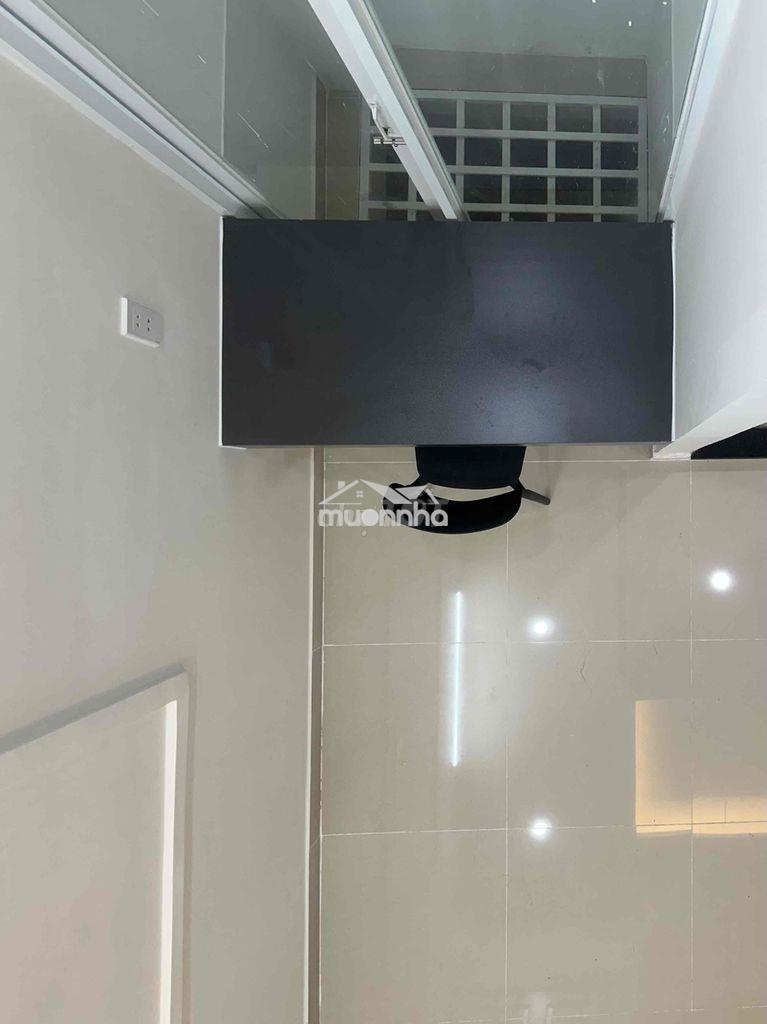 Cho thuê phòng trọ gác lửng tại cmt8 full nội thất 30m2 - Ảnh 3