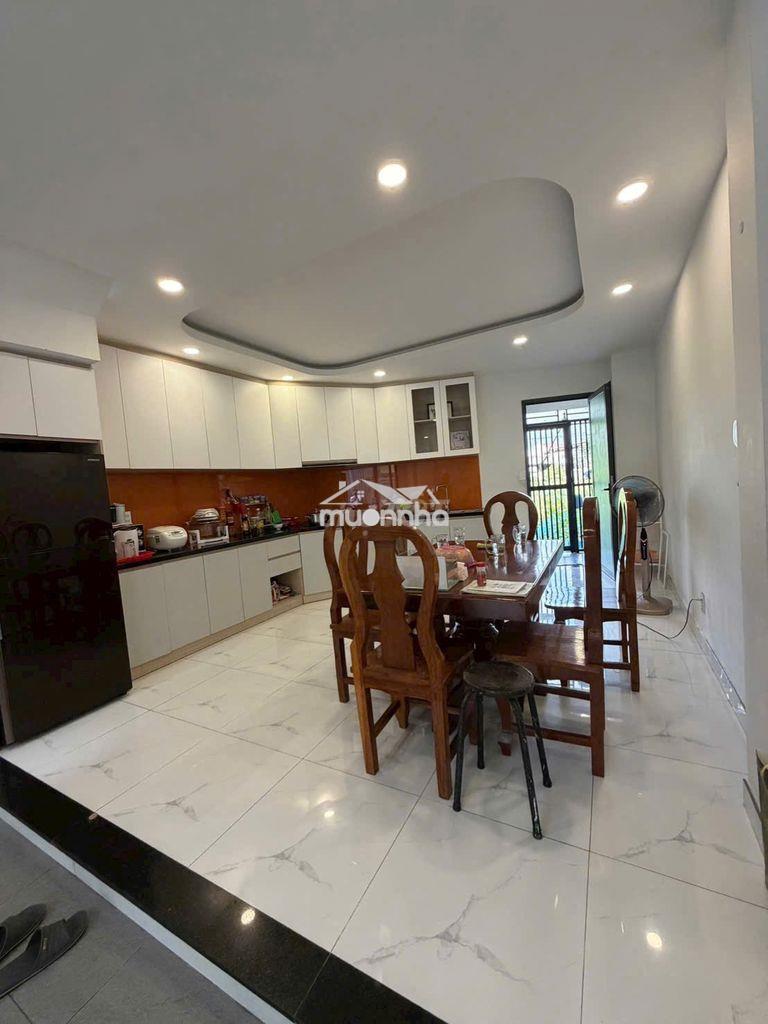 Nhà cho thuê bình lợi. trệt 2 lầu st. dt: 4,5x20m. hẻm thông  - Ảnh 2