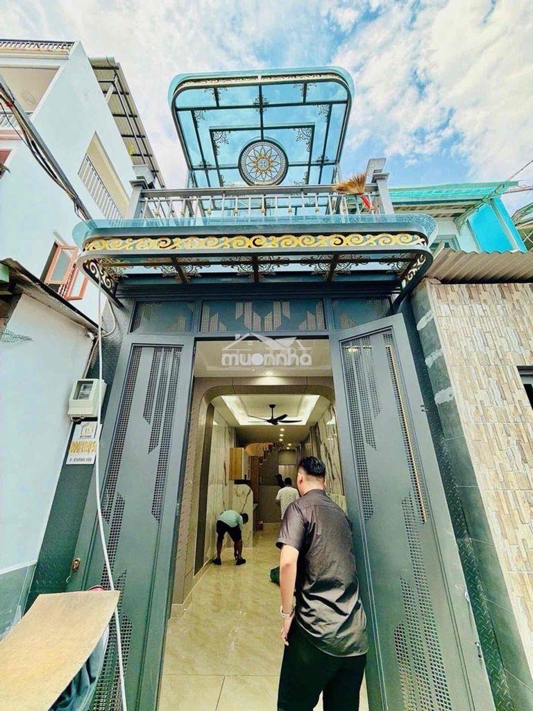 45m giá 4t2 , 3 phòng ngủ ,3 toilet còn thương lượng