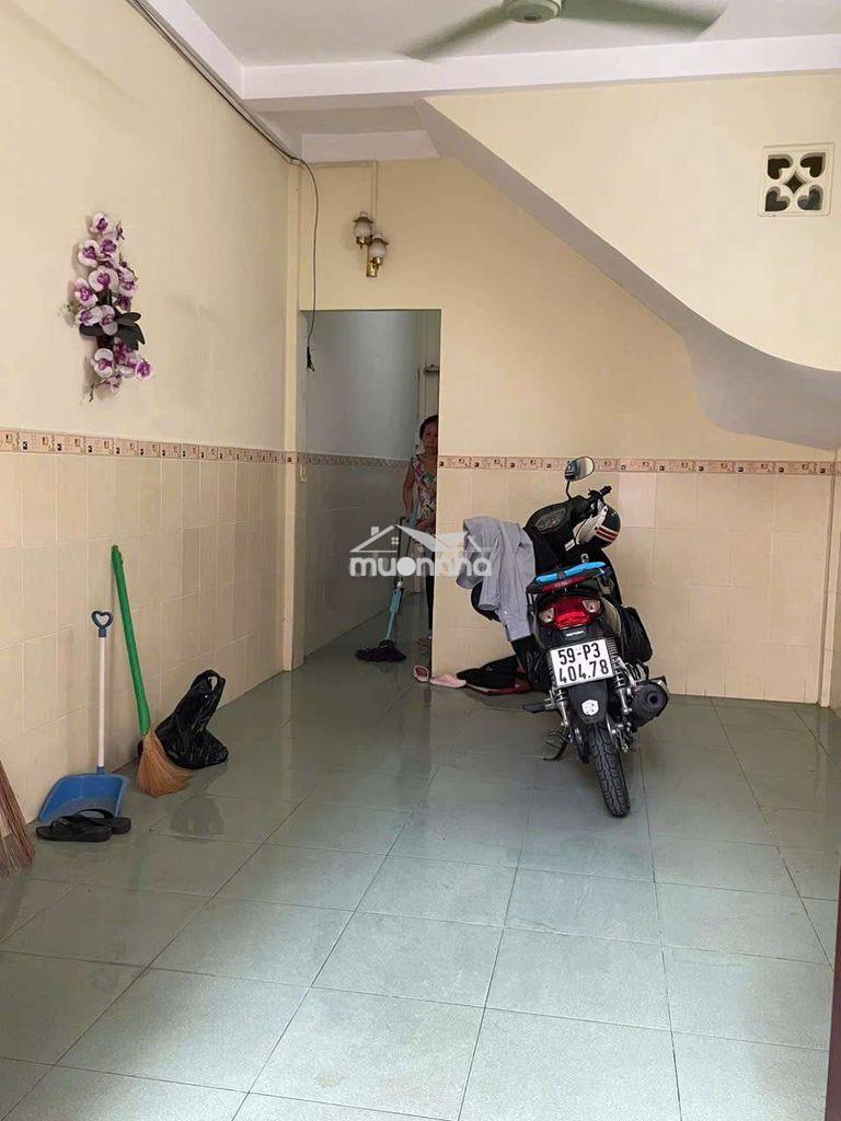 Cho thuê nguyên căn nhà hẻm cao thắng tt q10