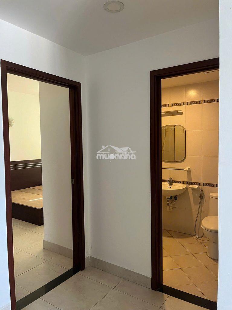Cho thuê căn hộ hùng vương plaza đầy đủ nội thất có thể ở ngay - Ảnh 3