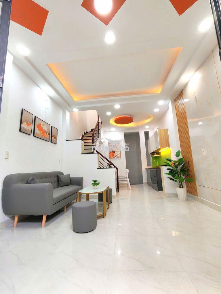 Bán nhà hẻm xe hơi 1 trệt 2 lầu. sân thượng giá chỉ 4.25 tỷ - Ảnh 2