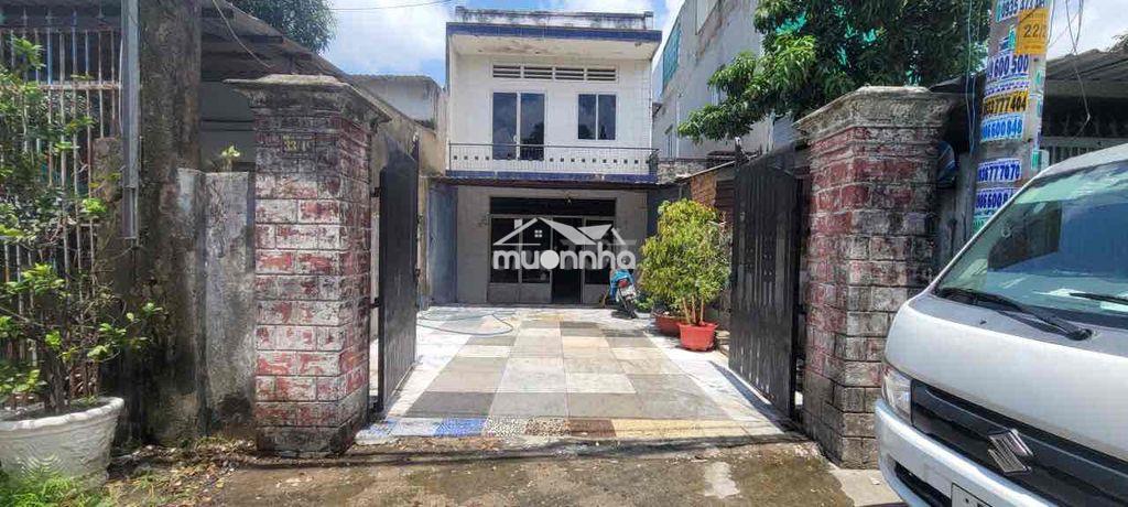 Nhà ngay sân banh tân xuân - Ảnh 2