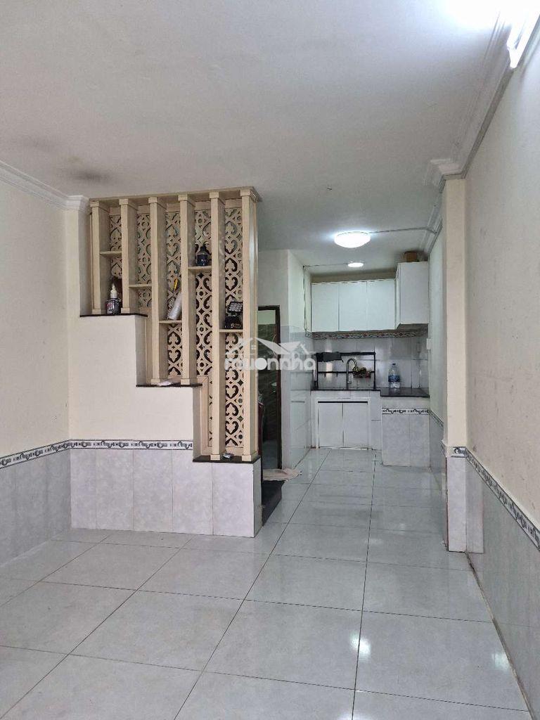 Nhà nhỏ sạch sẽ ,hẻm an ninh yên tĩnh, thuê ở gđ ,kdol,làm nghề ,kho