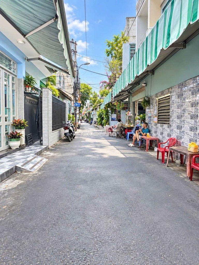Nhà 3 tầng , 3pn khu vực đường văn thân quận 6