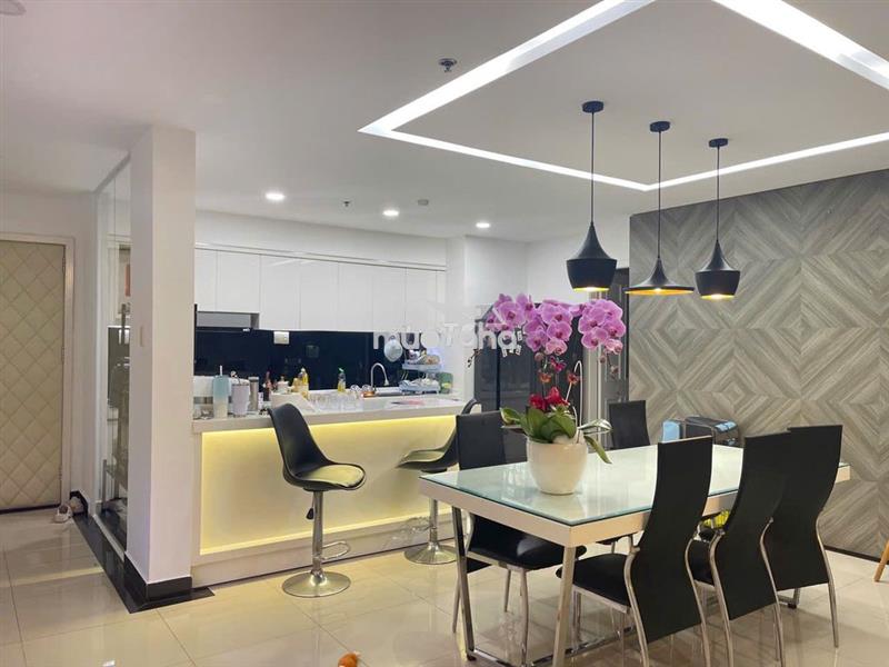Bán căn hộ giai việt -856 tạ quang bửu- sổ hồng riêng . view hồ bơi