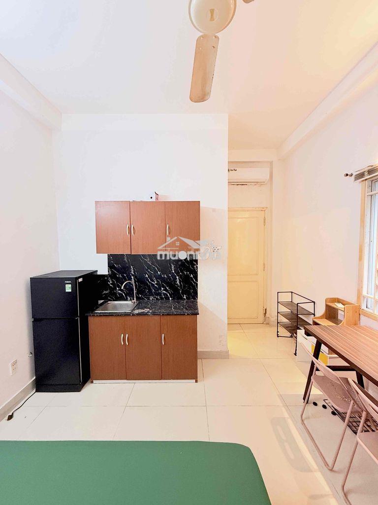 Phòng cửa sổ, full nội thất - Ảnh 2