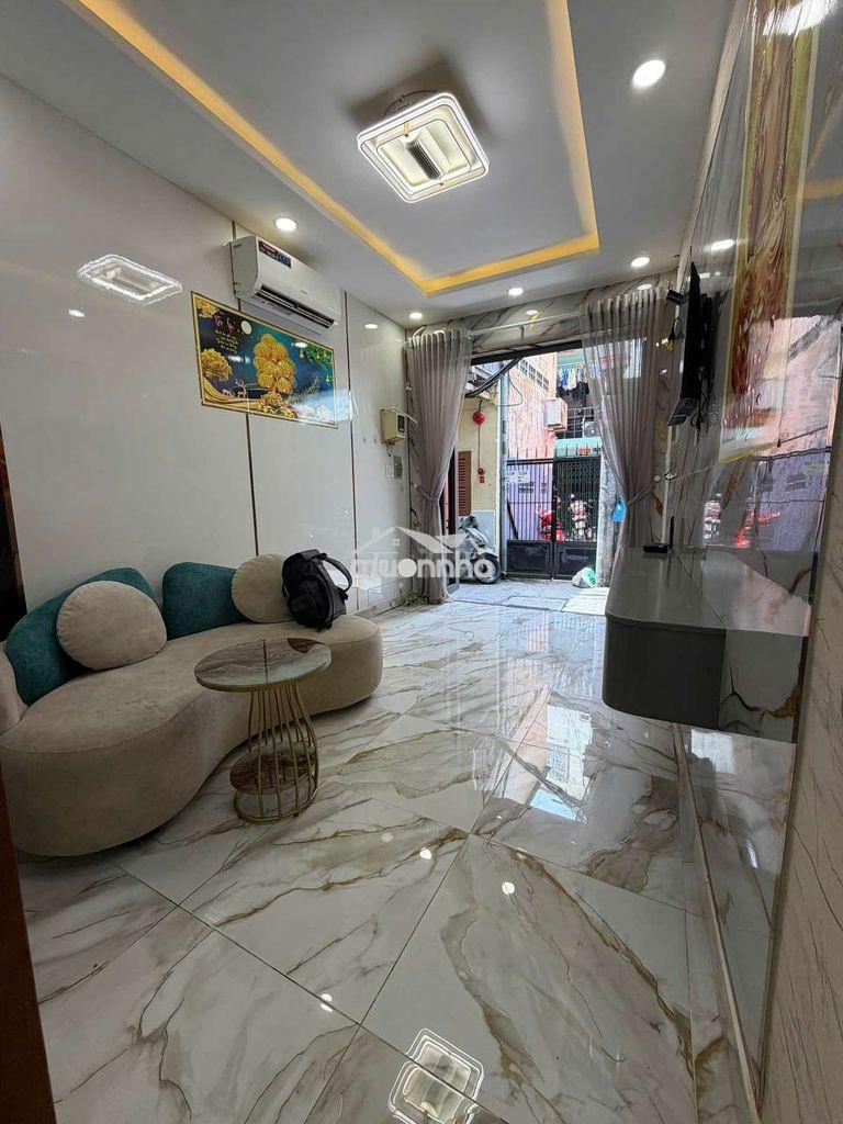Siêu phẩm nhà 4 tầng quận 5